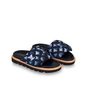 LV Pool Pillow Comfort Mule Size 39